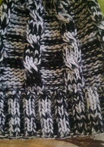 new Black &amp; White Knit Beanie
