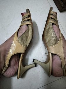 Heels In Cream Colour