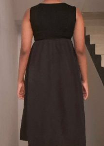 Black Sleeveless Casual Dress