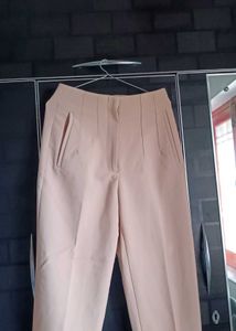 Urbanic Tapered Fit Pant For Women