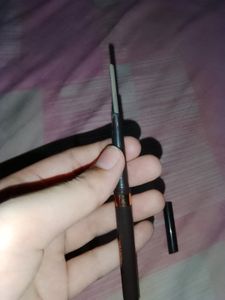 Smudge Free Eyebrow Pencil