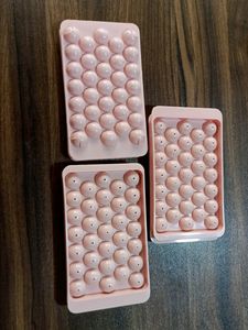 03 Ice Cube Trays