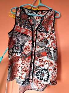Patterned Sleeveless Top