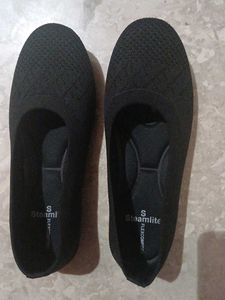 Black Streamlite Comfort Flats - Size 8