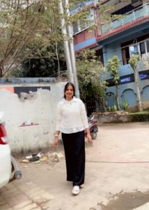 Stylish Women's White Full Sleeve Sweater