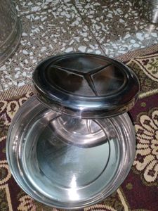 Mercedes-Benz Emblem