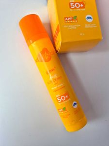 Aqualogica Glow+ Dewy Sunscreen