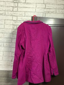 Women’s Coat With Double Cuts On Back