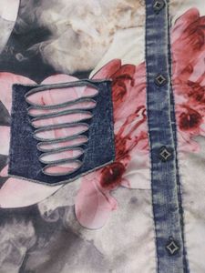 Stylish Printed Knot Top