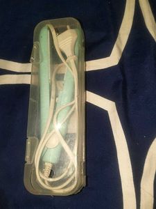 Hair Straightener (New)