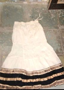 Long skirt