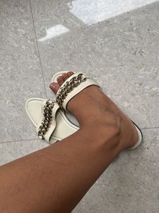 Zara Chain Detail Slides