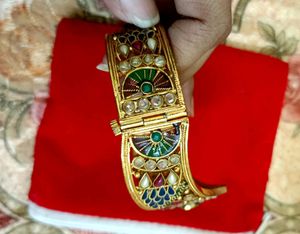 Combo- Kundan Kada With Lock+ Earrings