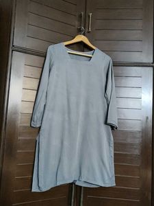 Women Solid Grey Rayon Kurta