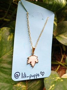 Aesthetic White Leaf Necklace 🍃 ✨️