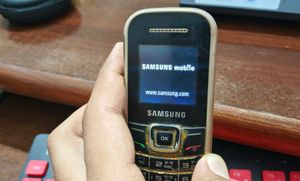 Vintage Samsung Mobile Phone