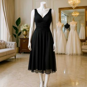 Sale🎉🎊Elegant Black Midi Dress