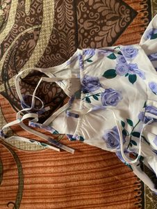 white floral flower 🌹
