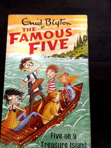 The Famous Five - Five On A Treasure Island