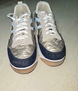 Bonkerz Stylish Sneakers [Almost New]