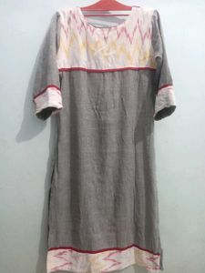 Pure Cotton Dailywear Kurti In Grey With Red White