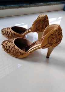 Original New With Tag Beautiful Brown Shoes
