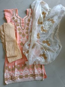 Price Drop Unused 3 Pc Suit With Dupatta