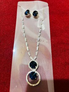 Elegant Jewellery Set new with tag