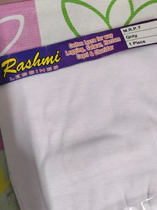WHITE LEGGINGS