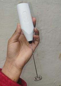 Bevzilla New Mini Handheld Milk/Coffee Frother