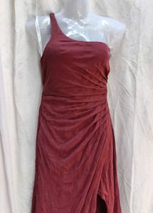 I. Elegant Maroon Maxi Dress