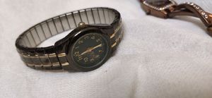 watches without batteries