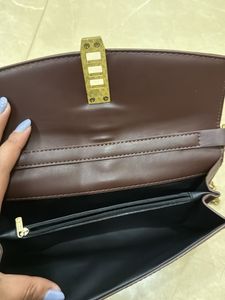 Two-Tone Chain Strap Bag
