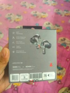 Brand New Boat Earbuds