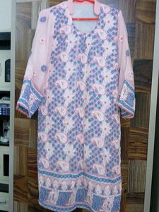 Elegant Embroidered Lucknowi Chicken Suit