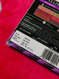 Staze 9to9 Eyeshadow Palette