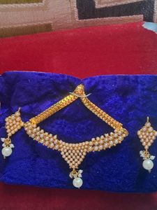 Pearl Ethnic Golden Jewellery Set