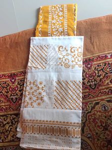 Women's Unstitched Clothe 4 meter