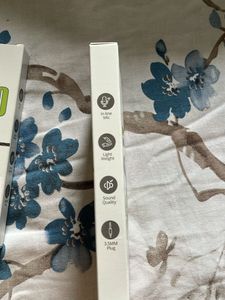 😍BRAND NEW SET OF 2 SEALED ORIGINAL HEADPHONES