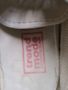 Boys School Shoe White 4 Size
