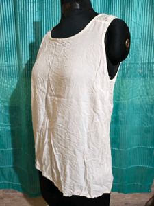 BOGO🎁Buy One Get 1🎁 Free Size S/M White Lace Top