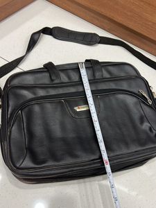 Black Leather Shoulder Bag 💼