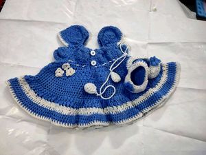 New Woolen Crochet Frock And Shoes For Baby Girl