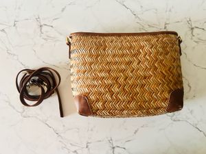 Baggit Women Sling Bag For Beach