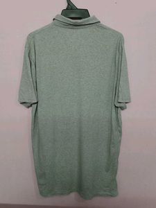 HUGO BOSS Men&#39;s Grey Tshirt