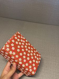 Material/Finish: The exterior appears to be made o