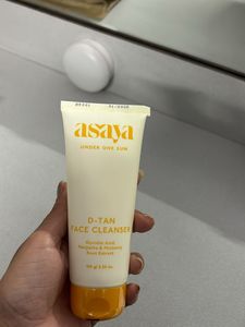 D Tan Face Wash