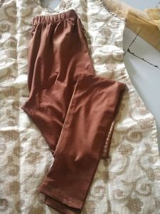 Buy One Pair Of Kurtii Leggis... Get 1⃣ Kurti Free