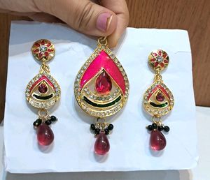 New Jewellery Necklace Pendant And Earrings Set