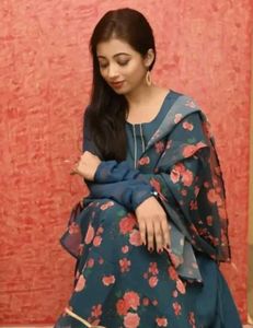 Elegant Green A - Line Kurti With Floral Stole